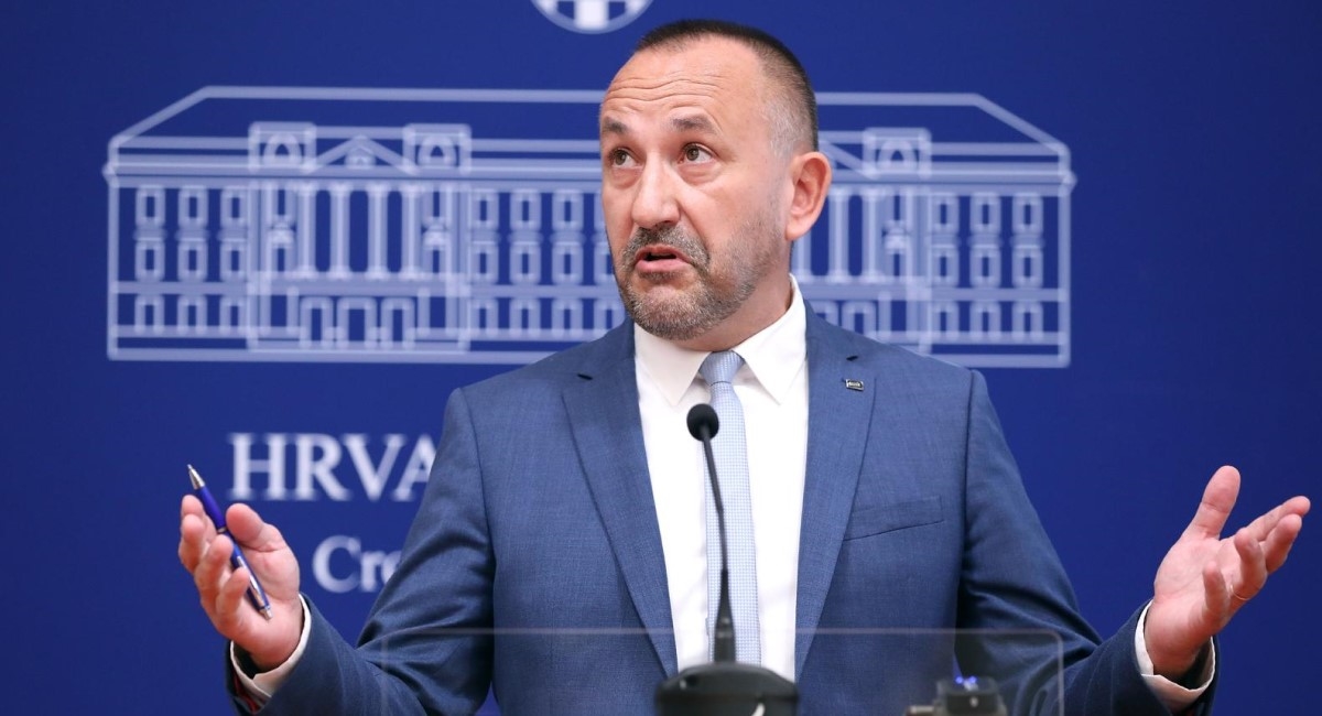 Zekanović: Nismo ugroženi ilegalnim migracijama, nego odustajanjem od rađanja