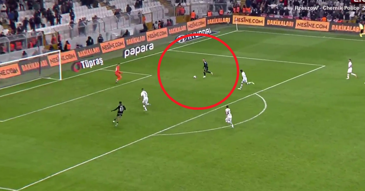 VIDEO Rebić je imao čistu šansu za gol. Odlučio se na nesebičan potez