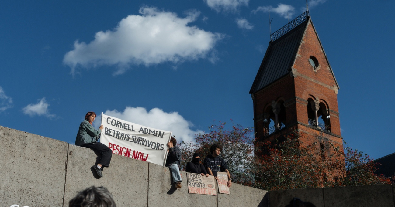 Zbog optužbi za grupno silovanje Cornell zabranio zabave studentskih bratstava