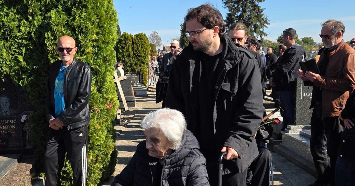 Sin Gorana Bareta došao na njegov sprovod, oprostio se od oca
