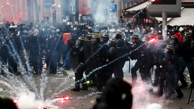 Nastavlja se štrajk koji je paralizirao Francusku