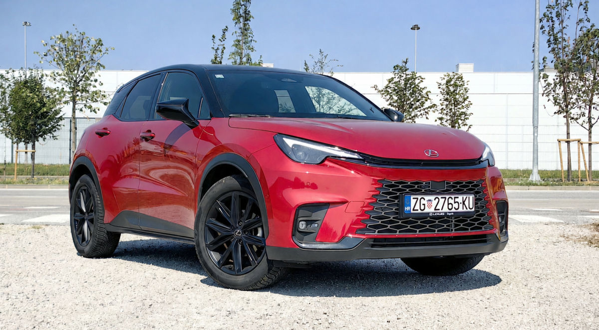 Lexus LBX u Vibrant Edition paketu: Ekstremno štedljiv hibrid profinjenog nastupa