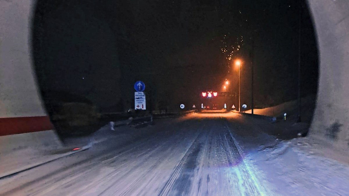 I dalje traje zastoj na A1, bura puše oko 150 km/h