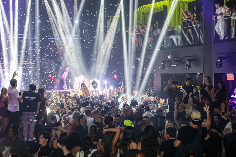 Ide li više itko u noćne klubove?