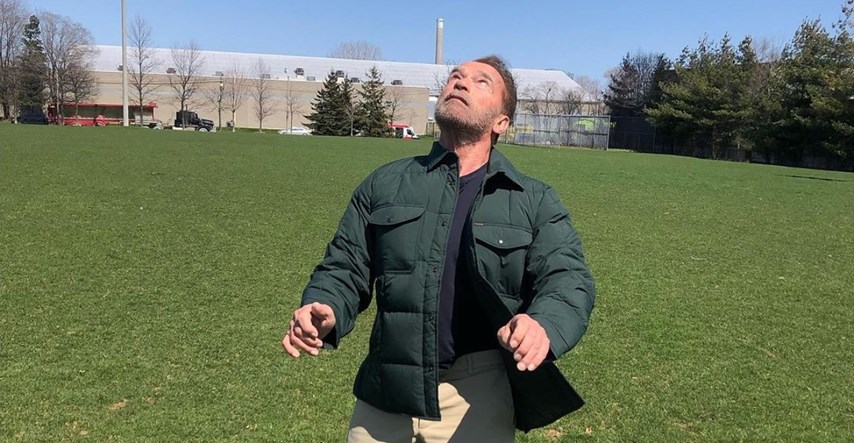 Arnold Schwarzenegger dijeli trening za donji dio tijela koji ne uključuje utege