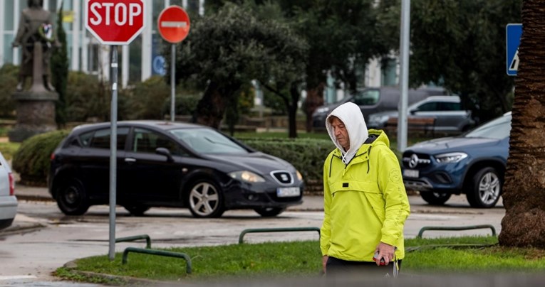 Jutros promjenjivo oblačno, popodne razvedravanje. Temperature idu do 17°C