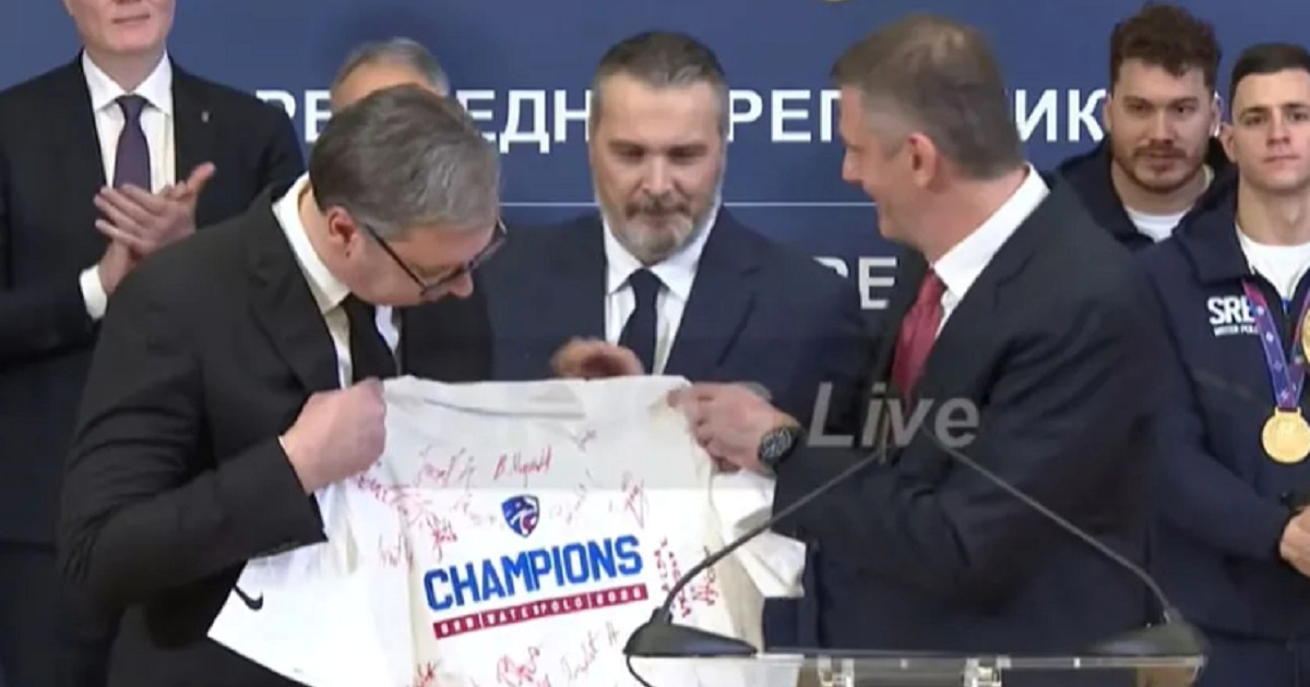 Vučić sinoć na Instagramu naredio: Sutra odmah isplatite pare vaterpolistima