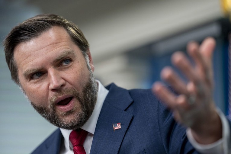 JD Vance: Odlično ćemo se zabaviti s Bidenom na komemoraciji 11. rujna