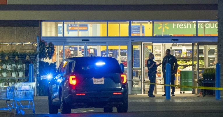 U Walmartu ubio šestero kupaca pa sebe. Biden: Moramo poduzeti odlučnije korake