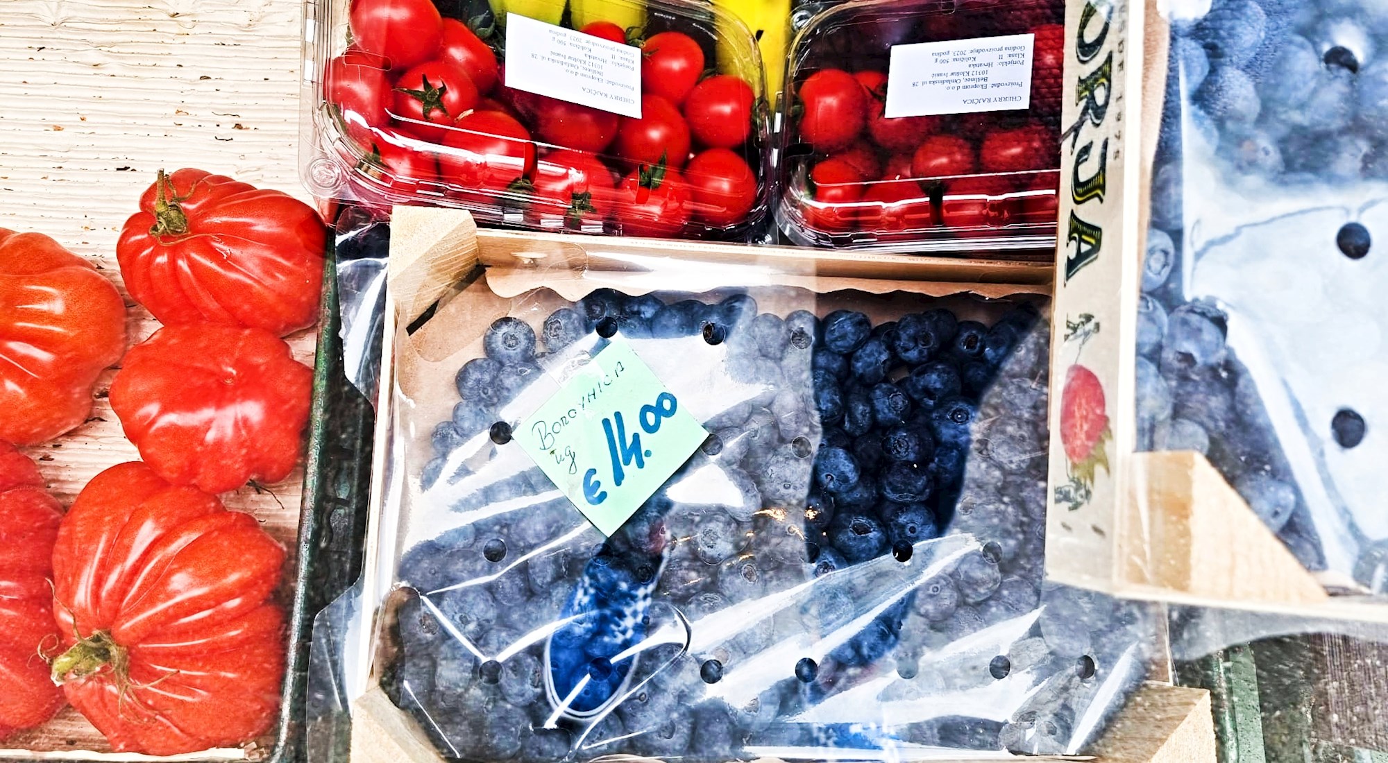 Cijene iz zagrebačke voćarnice: Borovnice 14, marelice 8.50 eura