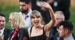 Traperice s prorezom koje je Taylor Swift nosila na Super Bowlu već su se rasprodale