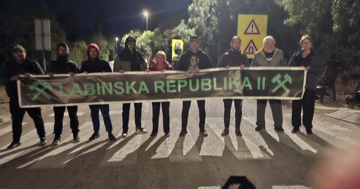 Nastavak blokade u Koromačnom. Prosvjednik: Policajac je autom nasrnuo na nas