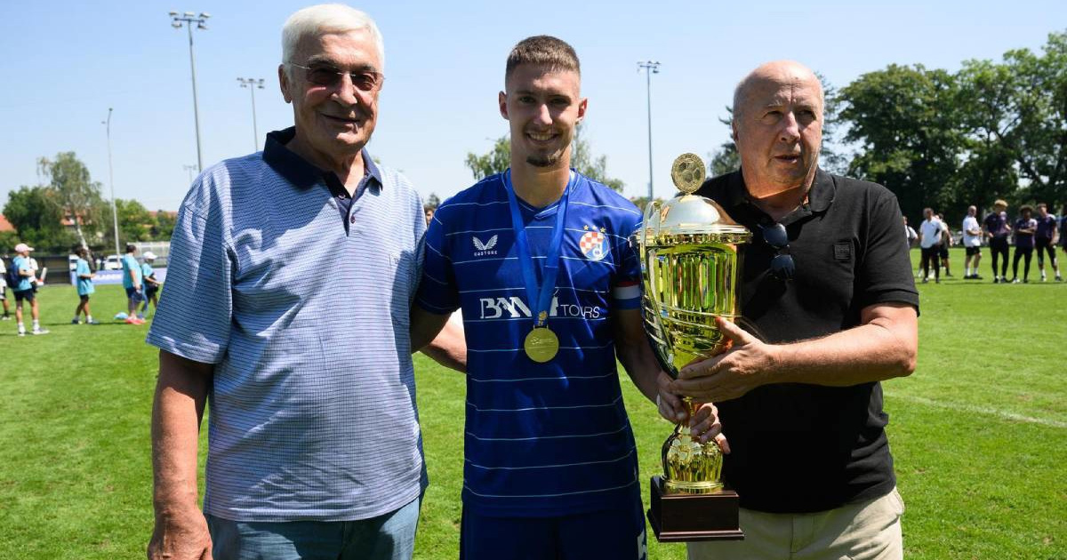 Dosad nema nastup u SHNL-u za Dinamo. Debitirat će u derbiju s Hajdukom?