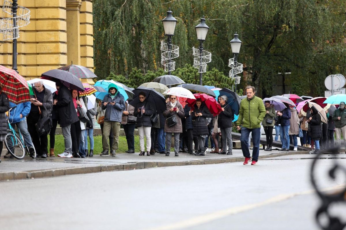 Cijena 260 kuna: Iznenadit će vas zašto je nastala gužva ispred HNK u Zagrebu