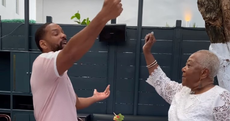 Will Smith zaplesao sa svojom majkom na njen rođendan: Plešimo do 100