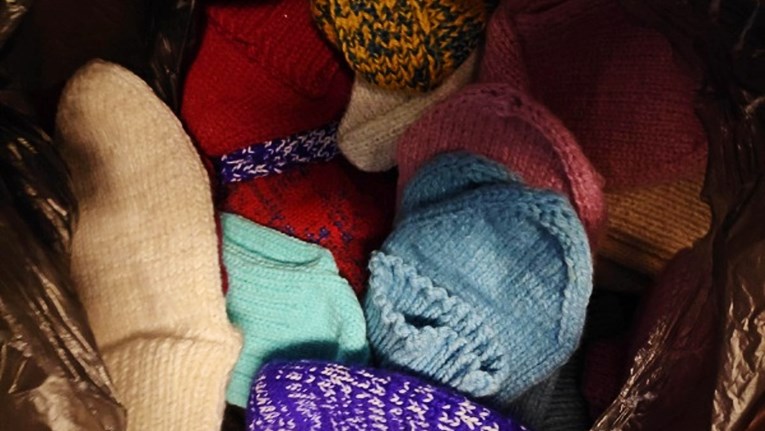 FOTO Splitska carina prodaje zaplijenjene vunene čarape. Ovo su detalji