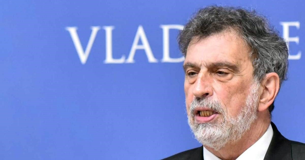 VIDEO Fuchs: Svi učenici od 5. razreda nadalje morat će nositi maske na nastavi