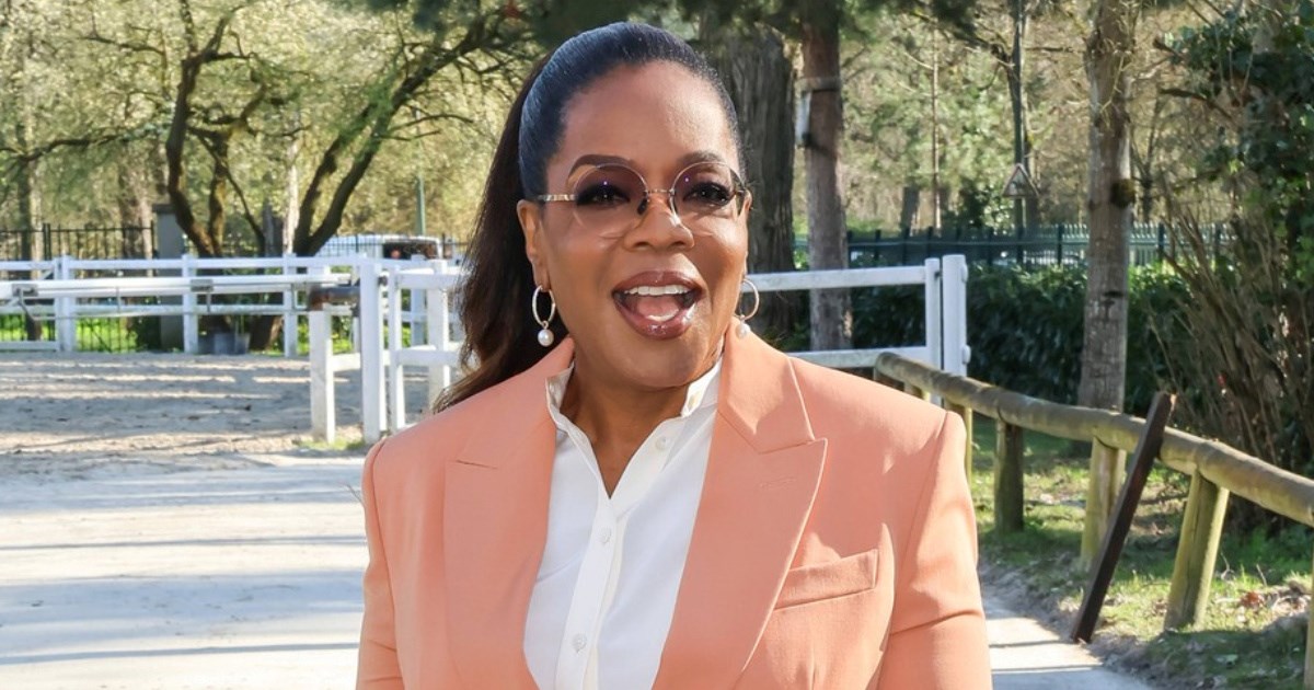 Oprah (72) nosi hlače koje obožavaju milenijalke i izgleda odlično