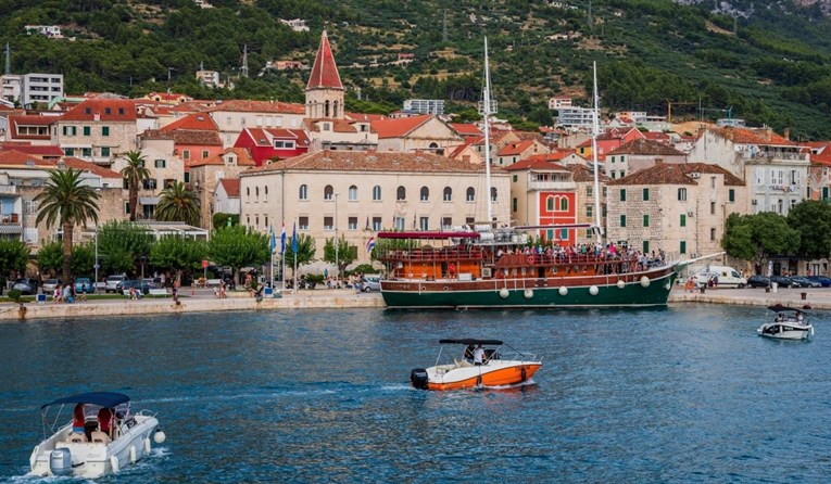 Na Makarskoj rivijeri ovaj vikend boravi 40.000 turista