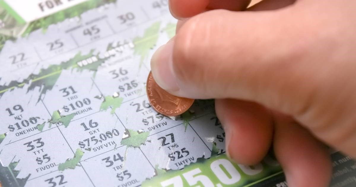 Kupio srećku iz dosade pa osvojio 2 milijuna dolara