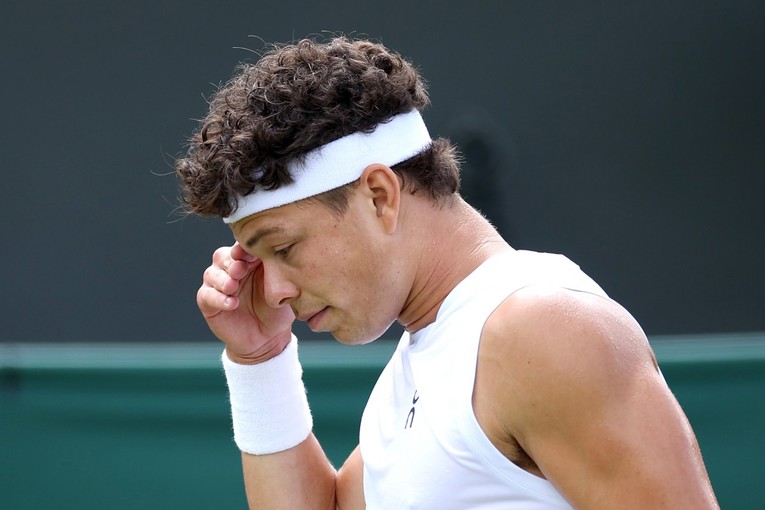 Iznenađenje u Wimbledonu. Kvalifikant izbacio petog tenisača svijeta