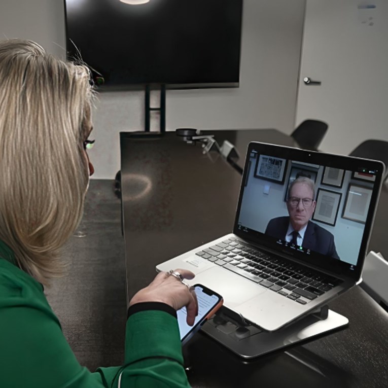 Novinar u središtu Signalgatea: Ne treba im Musk, dijete bi shvatilo što se dogodilo