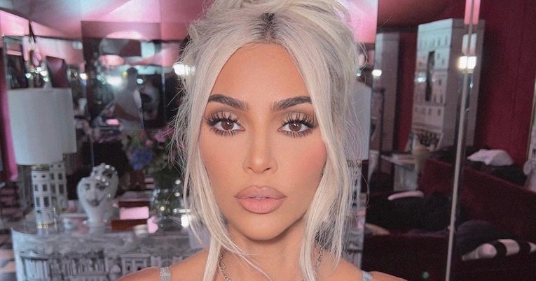 Stručnjaci: "Izjave Kim Kardashian o mršavljenju su problematične. Blokirajte ih"