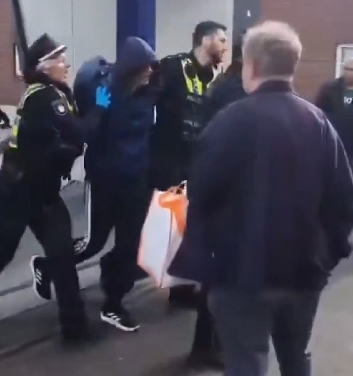 Žena koja je izbola 18 ljudi u Hamburgu bit će smještena u psihijatrijsku ustanovu