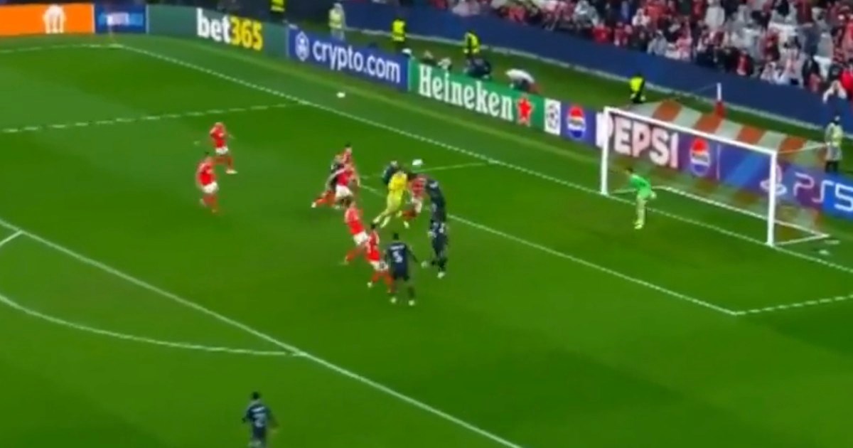 VIDEO Ludnica u LP-u. Golman Benfice zabio Realu u 98. za prolaz u nokaut-fazu