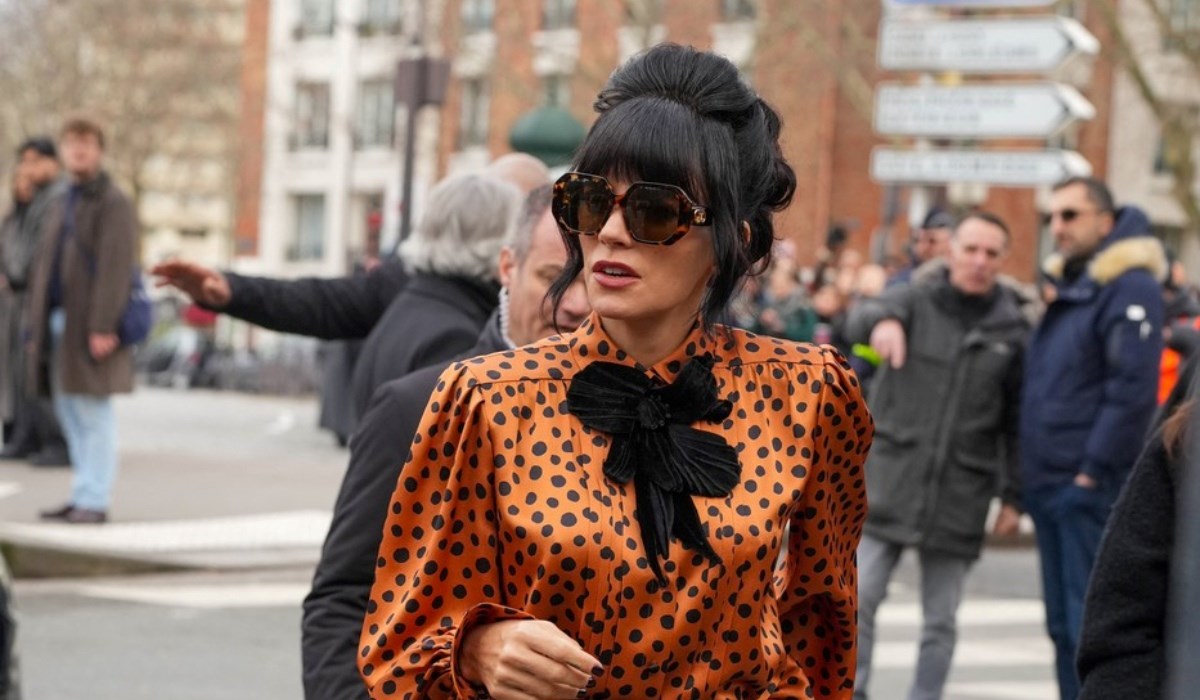 Lily Allen u odvažnoj kombinaciji na reviji kuće Valentino