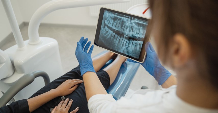 Studentica stomatologije otkrila kako pogled na vaše zube može otkriti da ste trudni