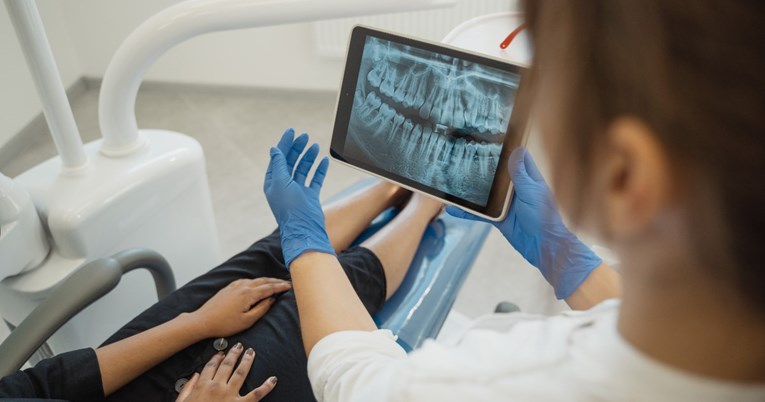 Studentica stomatologije otkrila kako pogled na vaše zube može otkriti da ste trudni