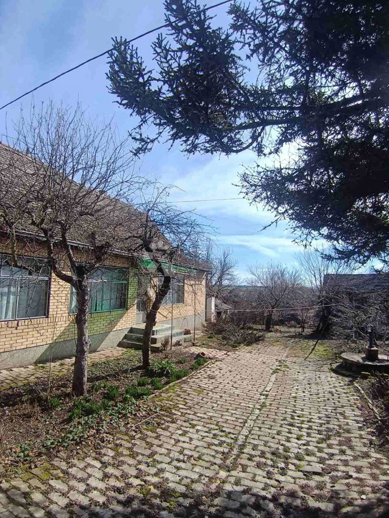 Index Oglasi: Za 23.000 eura prodaje se kuća s vlastitim ribnjakom u Baranji