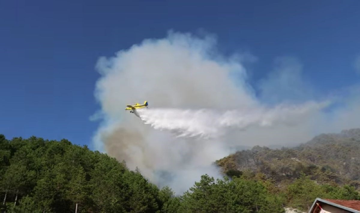 VIDEO Velik požar na sjeveru Hercegovine izvan kontrole, zatražena međunarodna pomoć