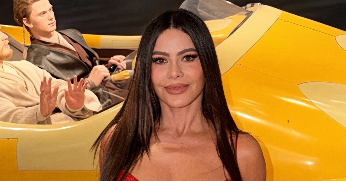 Sofia Vergara u pripijenoj crvenoj haljini istaknula figuru