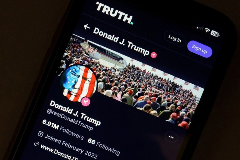 Za 100.000 dolara mjesečno trgovci mogu brže do Trumpovih objava