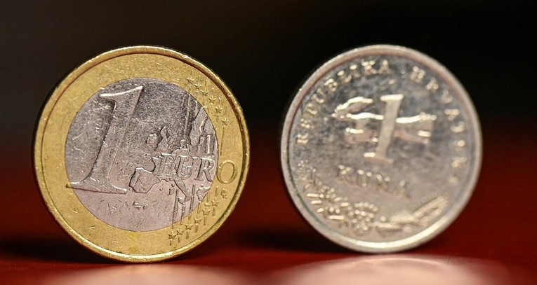 Kuna ojačala prema euru za 0.02 posto