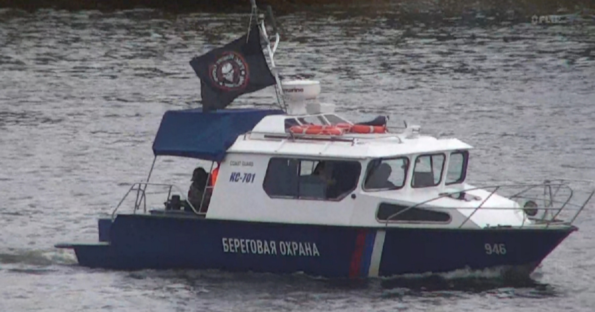 FOTO Ruski brod na granici s NATO-om pod zastavom Wagnera