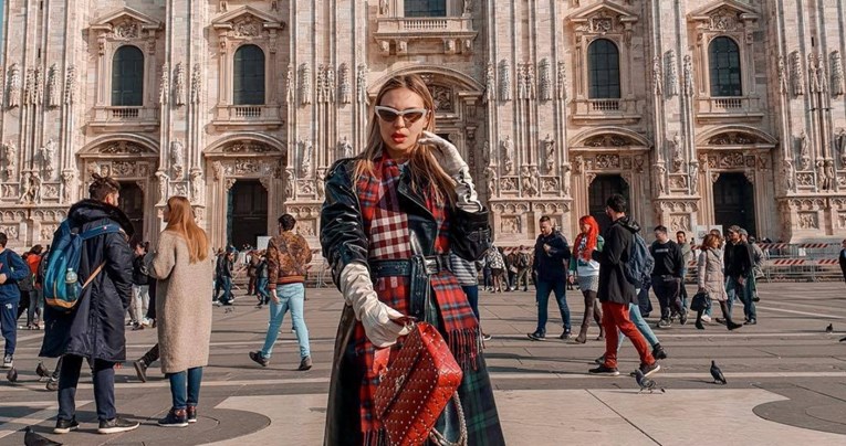Sonja Kovač na Tjednu mode u Milanu mami poglede nespojivom kombinacijom uzoraka