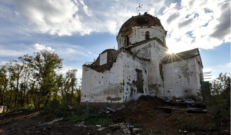Crkve igraju ogromnu ulogu u ratu u Ukrajini. To je priča o razdoru, špijunima...
