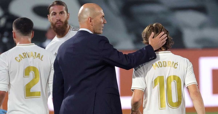 Zidane: Modriću i Ramosu se ugovor mora riješiti što prije