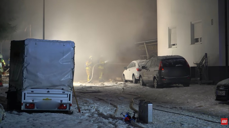 Eksplozija plina raznijela stambenu zgradu u Njemačkoj. Poginula obitelj s djetetom