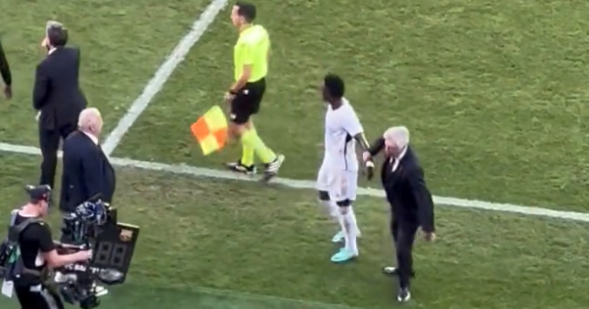 Vinicius provocirao na izlasku s El Clasica. Pogledajte što je Ancelotti napravio