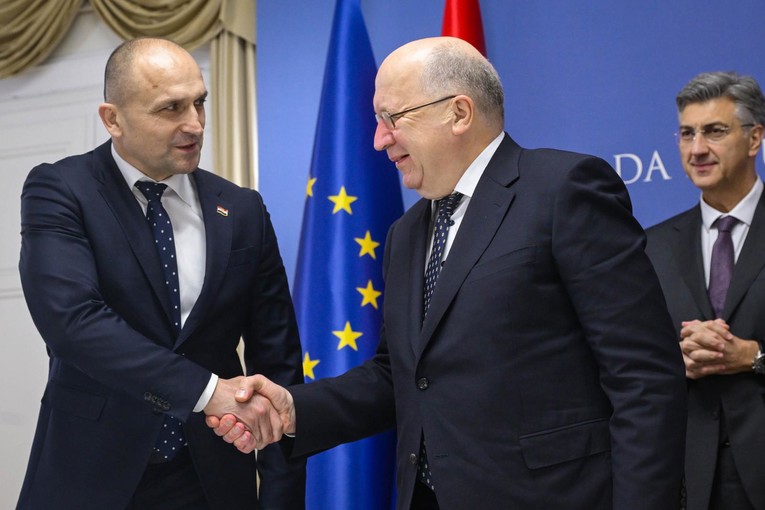 EU i Hrvatska potpisale povijesni sporazum: "Ovo je poseban primjer drugim državama"