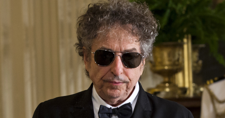 Bob Dylan se javio nakon što se saznalo da nije ručno potpisao knjige: Kriva procjena