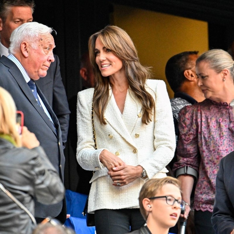 Princeza Kate privukla pažnju u Zarinom blejzeru. Ljudi pišu: Prelijepa