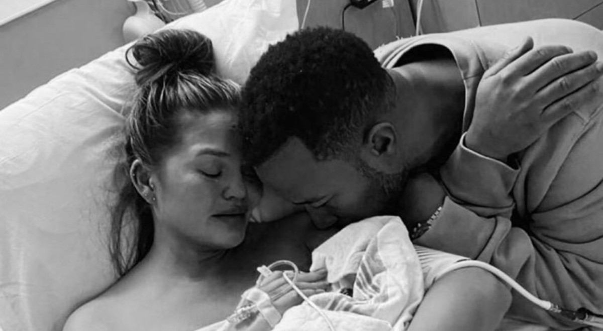 Chrissy Teigen oglasila se na svom Instagramu prvi put od gubitka bebe: Tiho smo...
