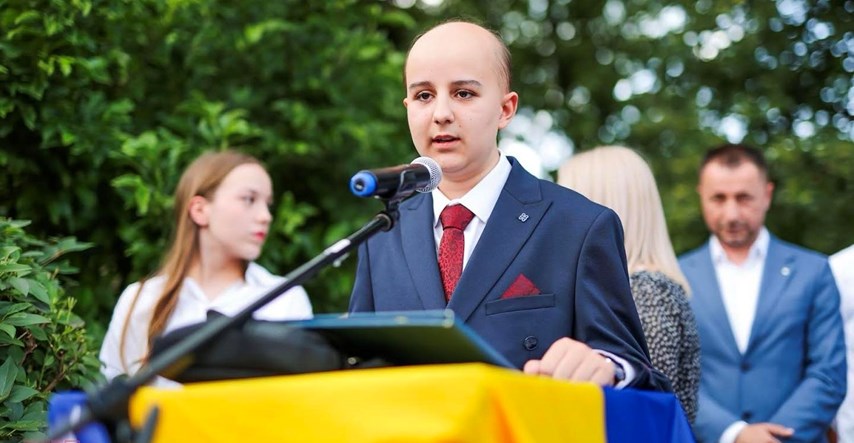 Kenan Buljubašić iz Gračanice pobijedio je leukemiju pa postao učenik generacije
