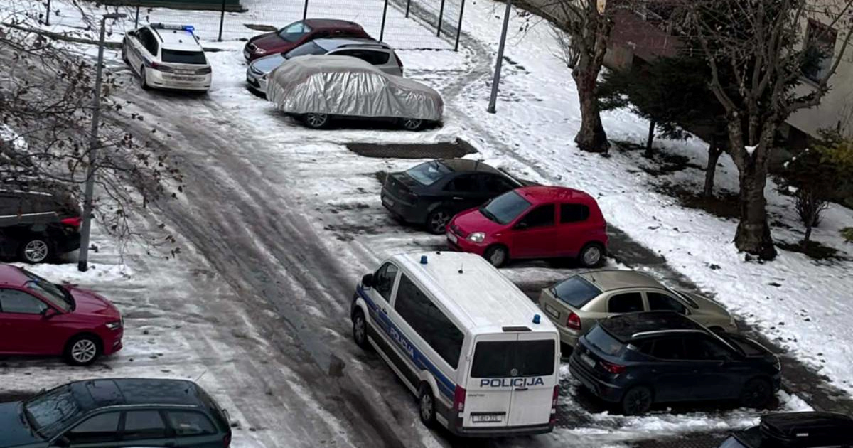 Teška nesreća u Varaždinu: Osoba pala kroz prozor nakon sukoba?