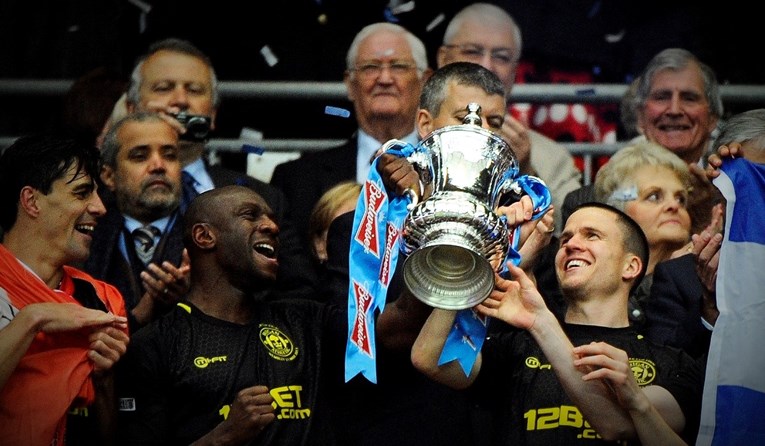 Prije sedam godina osvojili su FA kup, a sada su pred bankrotom